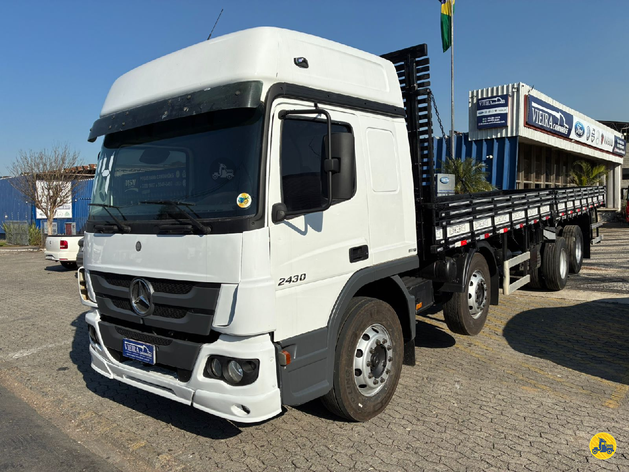 CAMINHAO MERCEDES-BENZ MB 2430 Carga Seca BiTruck 8x2 Vieira Caminhões CURITIBA PARANÁ PR
